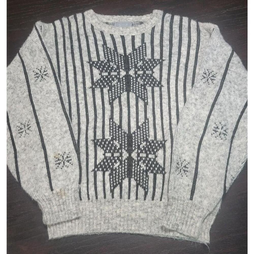 Vintage Le Tigre Sweater Mens Gray Black Snowflake Sweater Medium